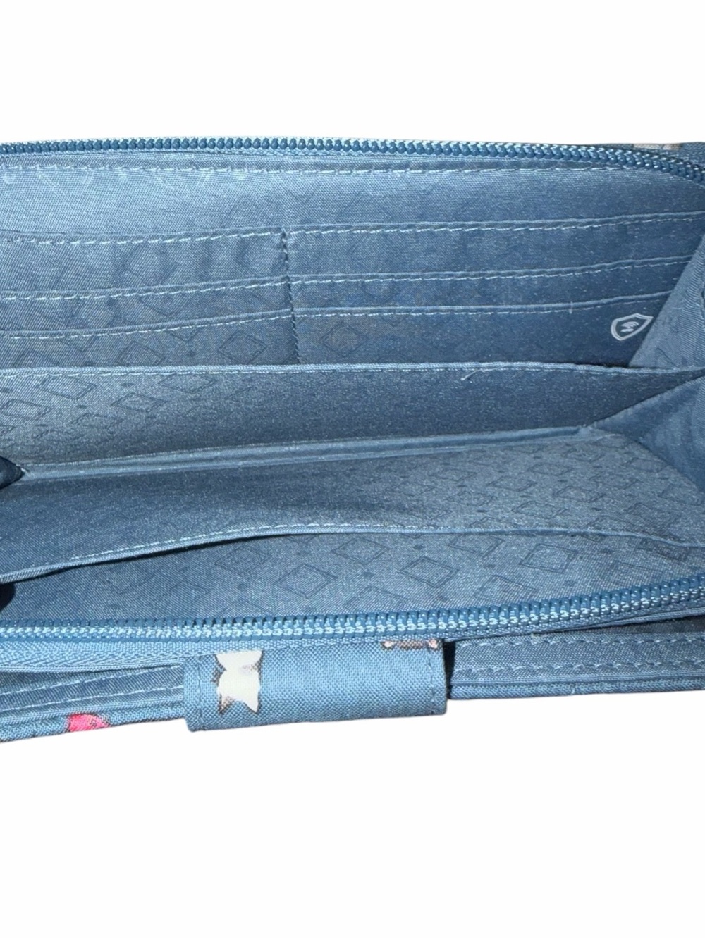 Vera Bradley Blue Quilted Cat-Print Wallet with Silver Turn-Lock - Picture 5 of 6